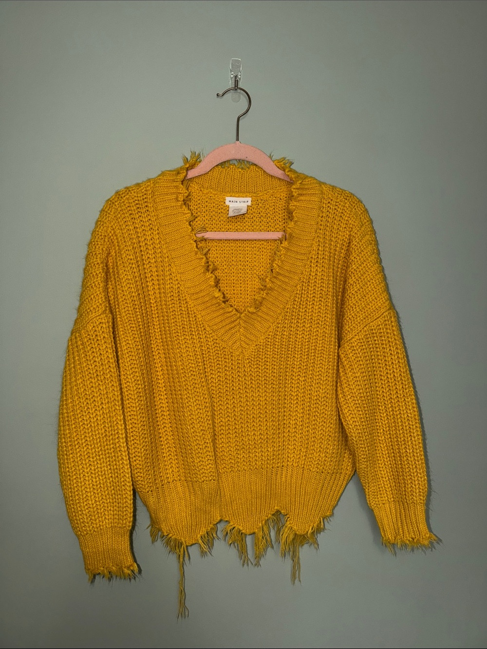 Main Strip Mustard Yellow Distressed V-Neck Chunky Knit Sweater Size S